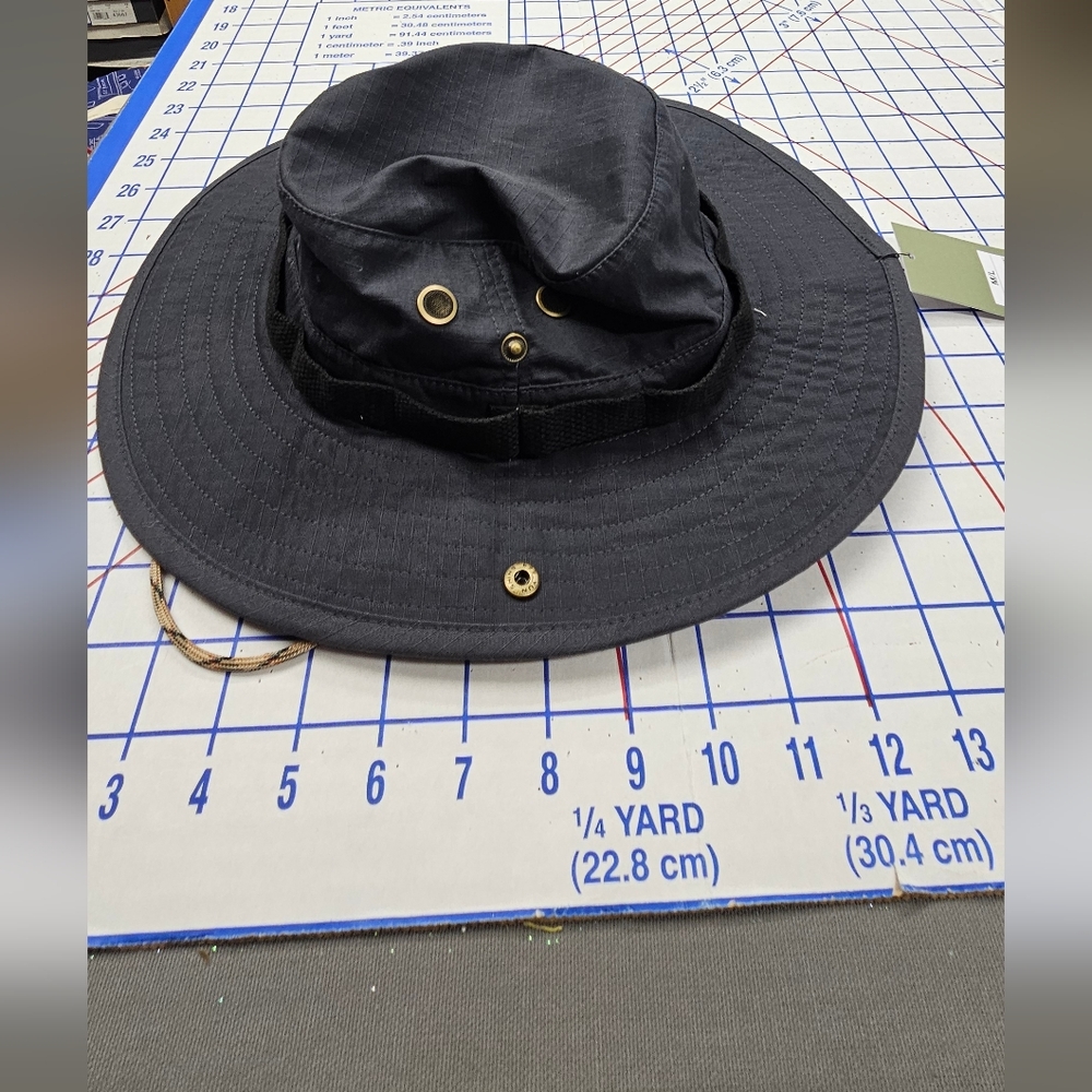 Good fellow hicking hat